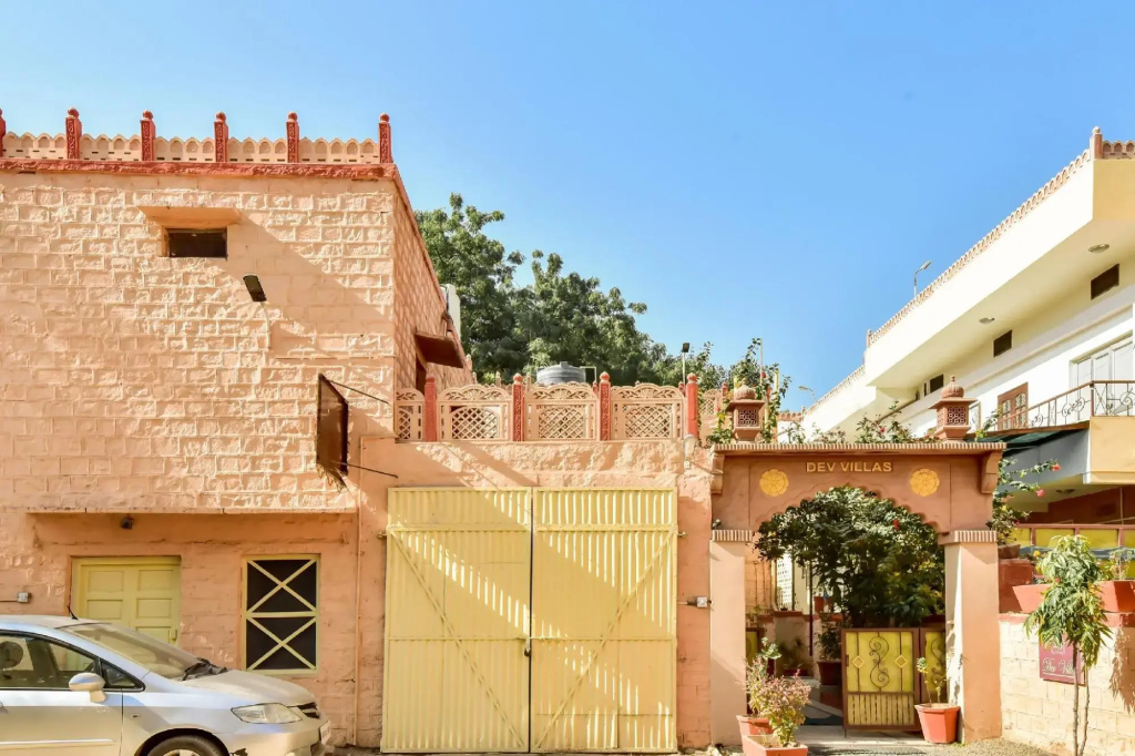 Hotel O Dev Villas Guest House