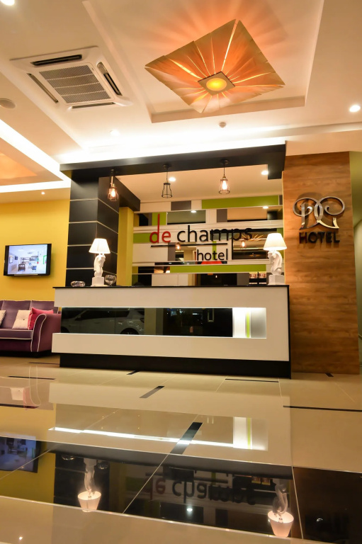 Food & Beverage