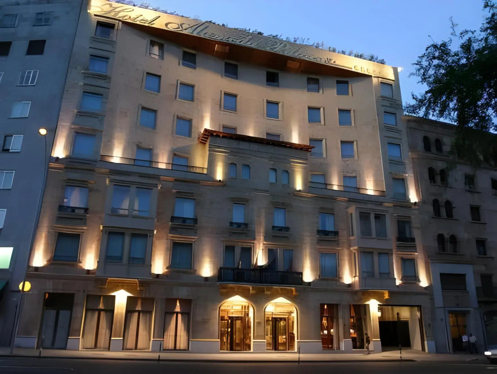 Alameda Palace