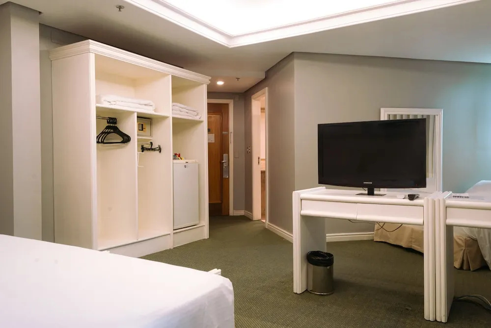 Master Porto Alegre Hotel - Av Carlos Gomes, Proximo Consulado Americano - Chambres