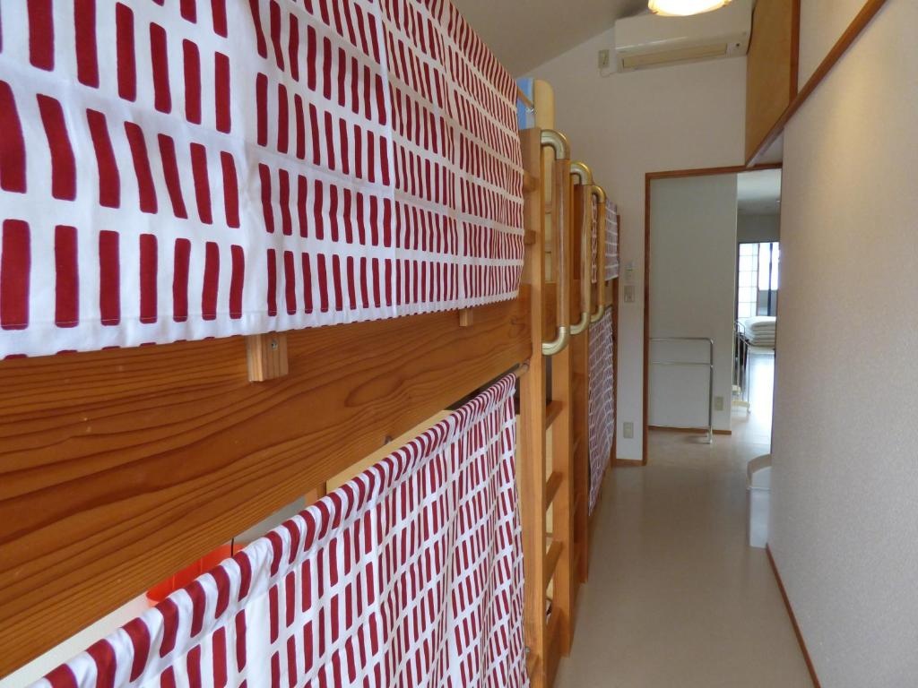 Guesthouse Hyakumanben Cross 사진 2