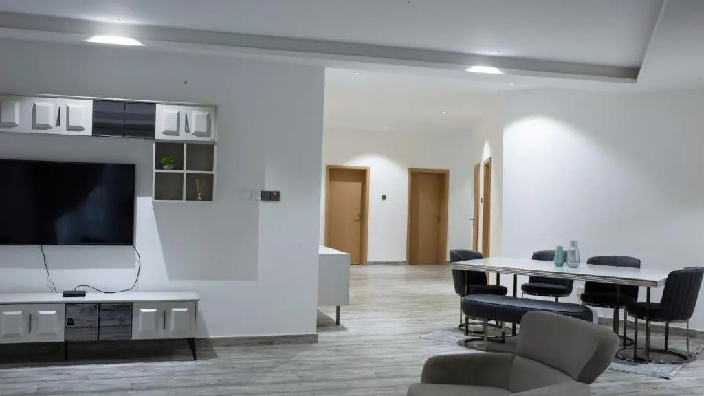 1125 City Apartment