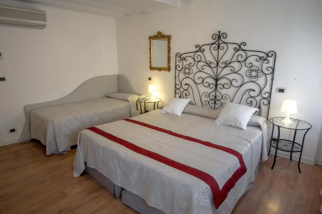 Hotel Antigo Trovatore - Chambres