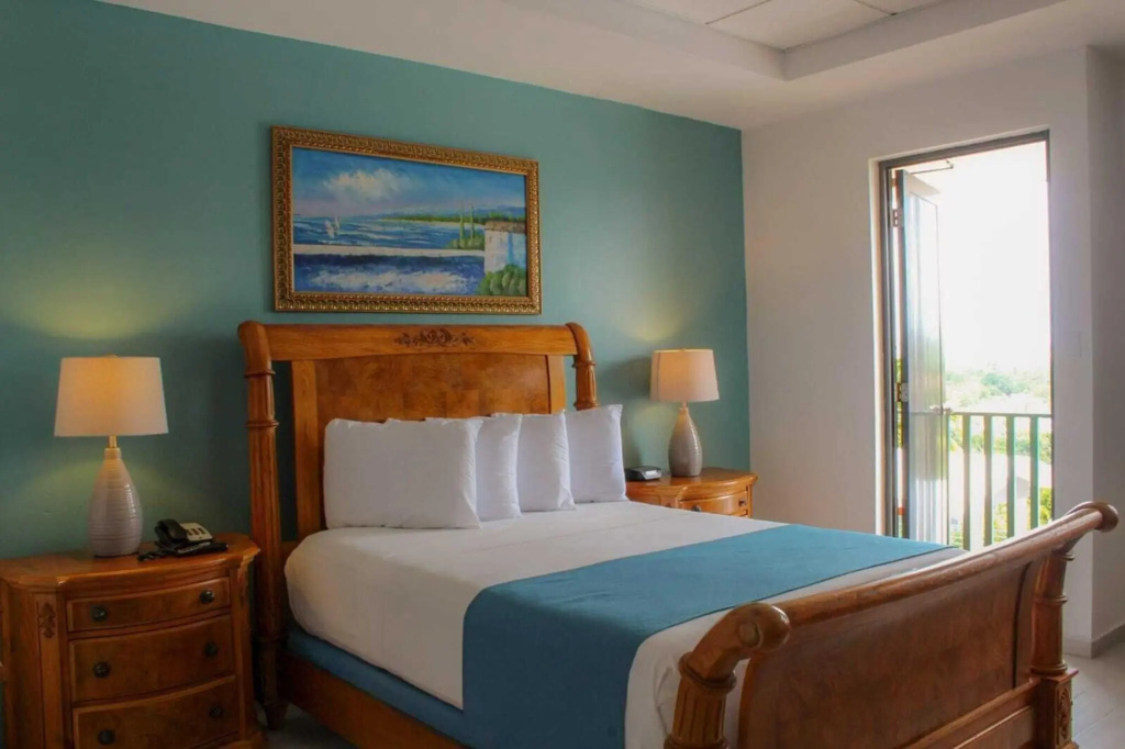 Fajardo Inn — 5
