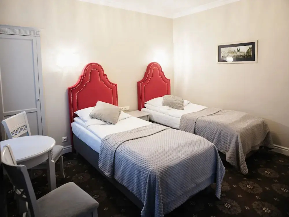Deluxe Double room (twin beds)