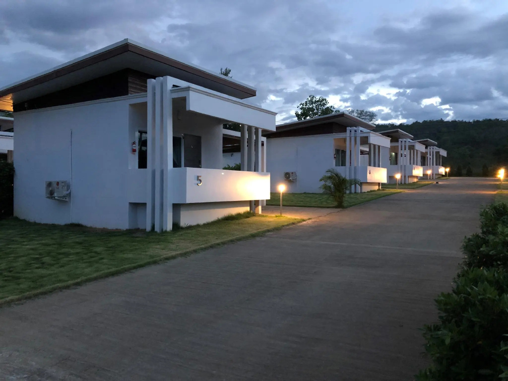 Loft House Homestay by OYO Rooms