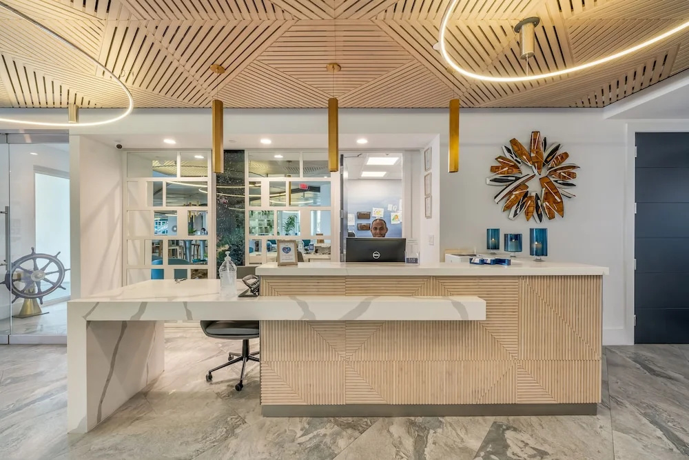 Lobby & Reception