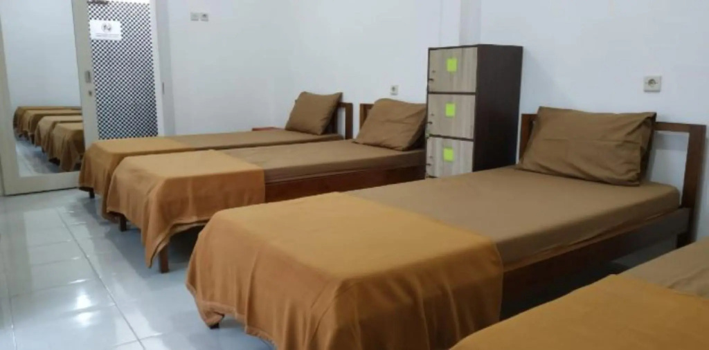 Bed in Dorm