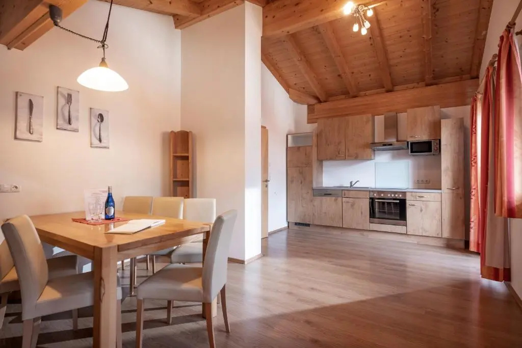 2 Bedrooms Apartment with balcony