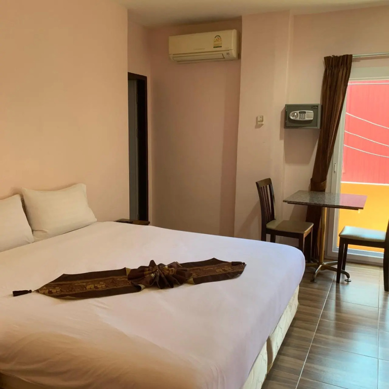 Economy Double room (full double bed)