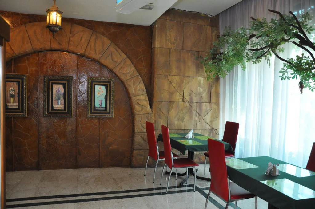 Claridge Hotel 14