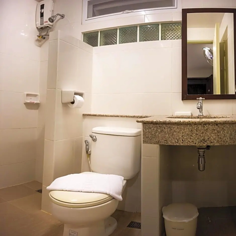 Economy Double room (twin beds)