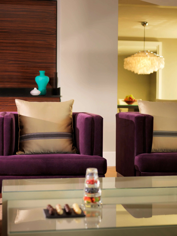 Lobby & Reception