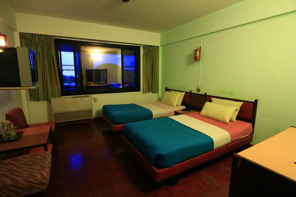 Standard Double room with balcony (twin beds)