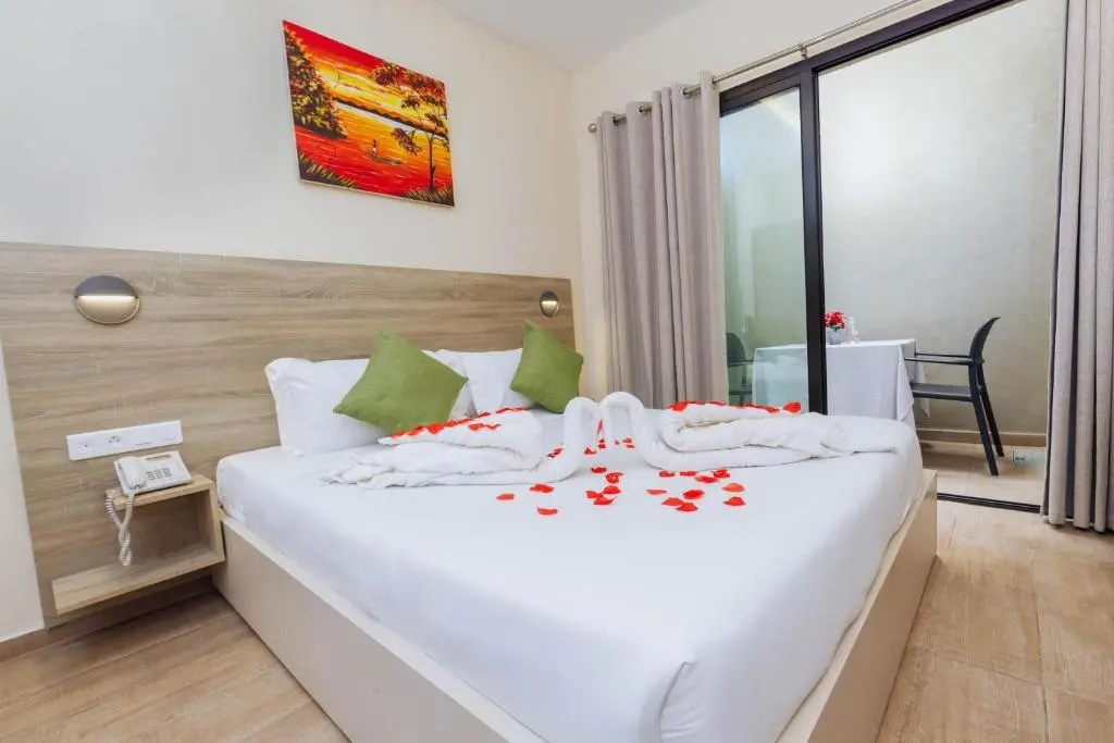 Standard Double room (full double bed)
