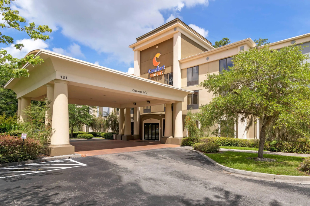 Comfort Suites near MCAS Beaufort