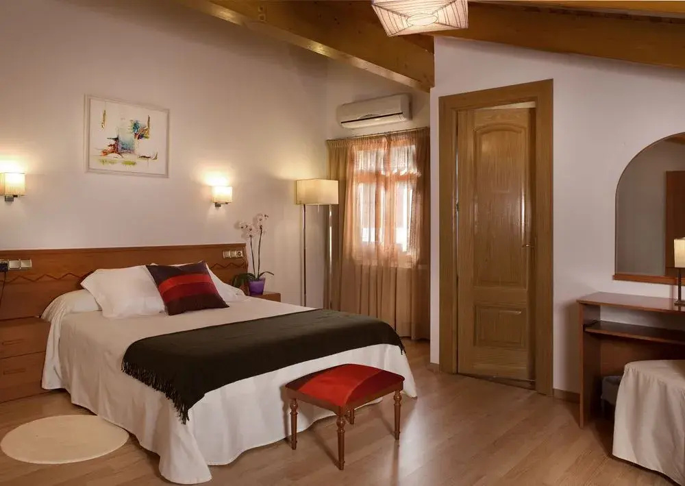 Hotel Porta D'alella
