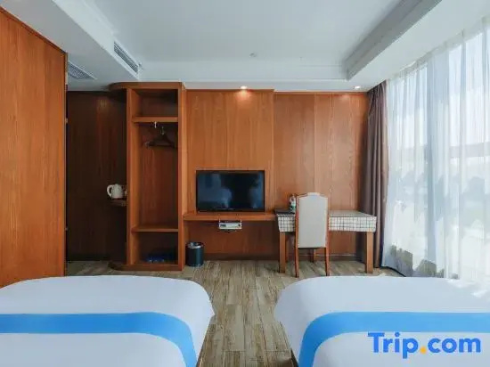 Standard room with river view