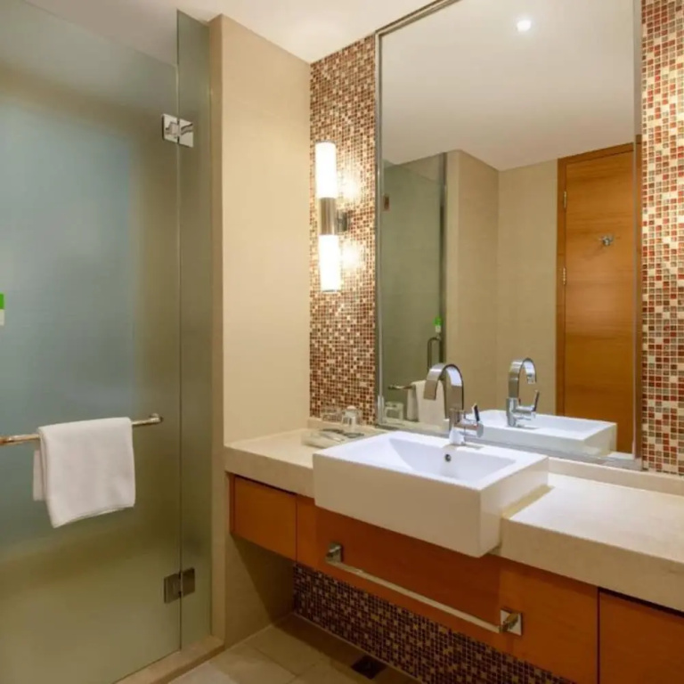 1 Bedroom Suite
