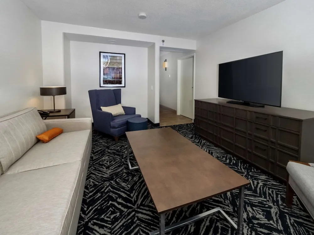 DoubleTree by Hilton Jamestown — фото 3