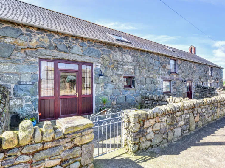 Holiday Home Sgubor y Rhyd