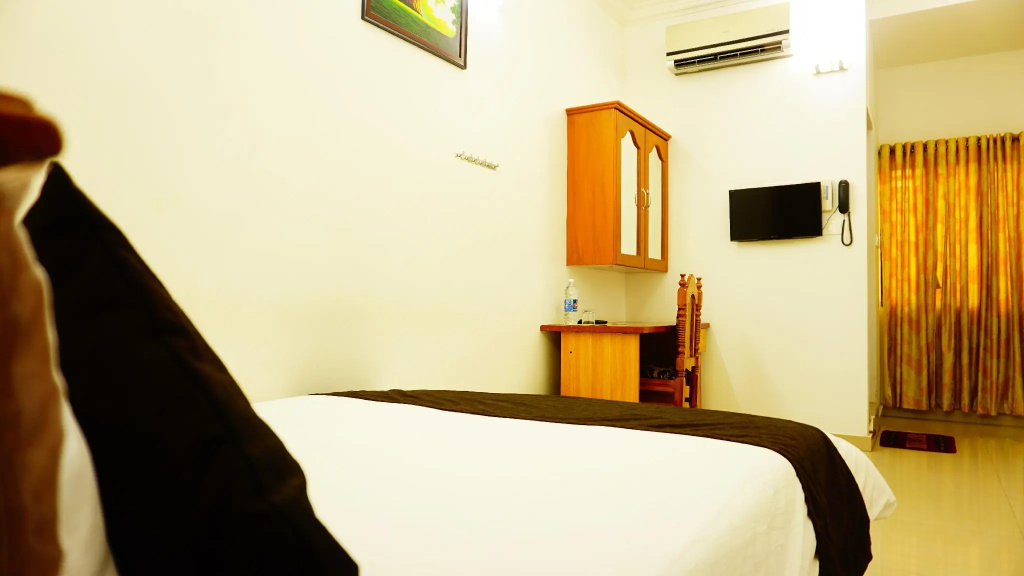Economy Double room (full double bed)