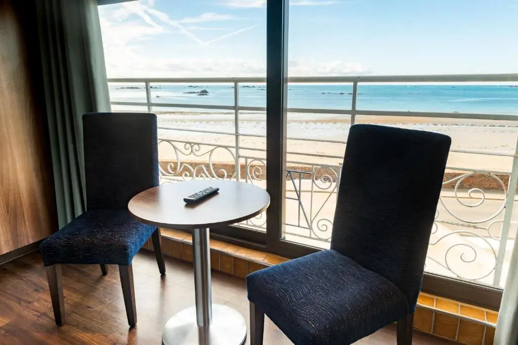Hotel Ambassadeur - Chambres