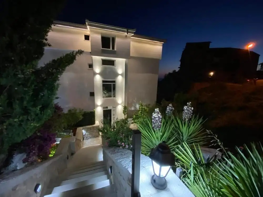 Dzaleta Boutique Suites & Pool