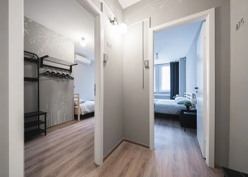 Economy room