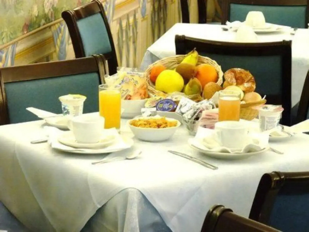 Hotel photo 12