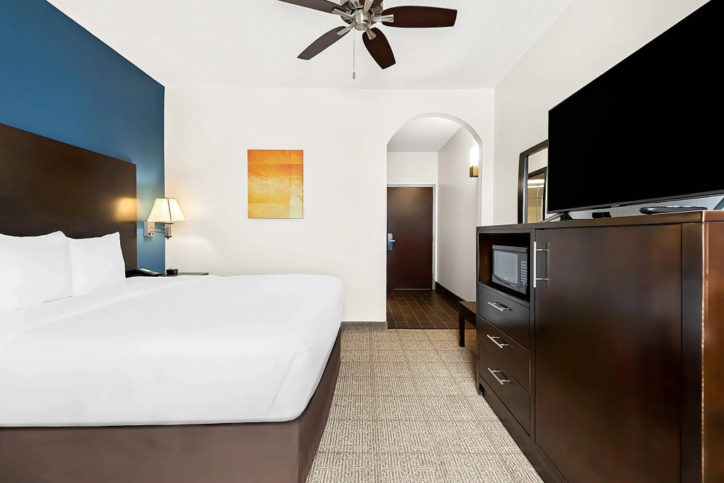 Comfort Suites New Orleans East - Chambres