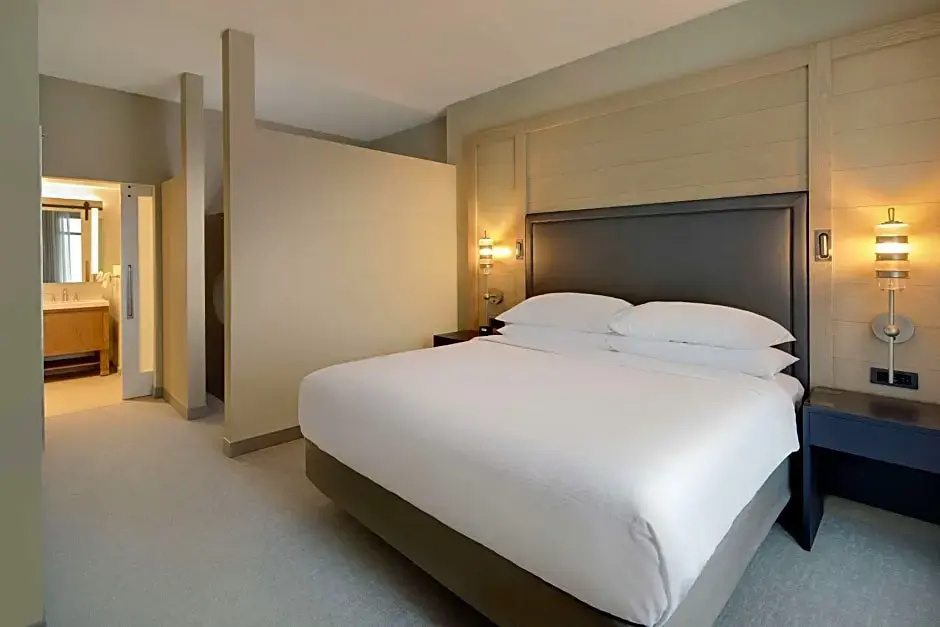 Double Family Suite (full double bed)