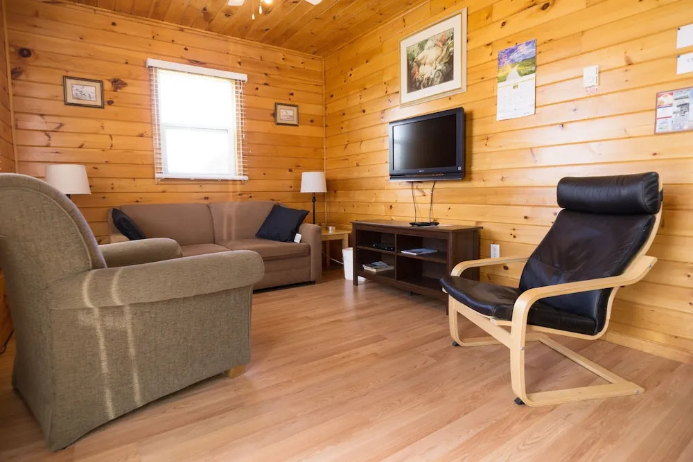 1 Bedroom Deluxe Cottage