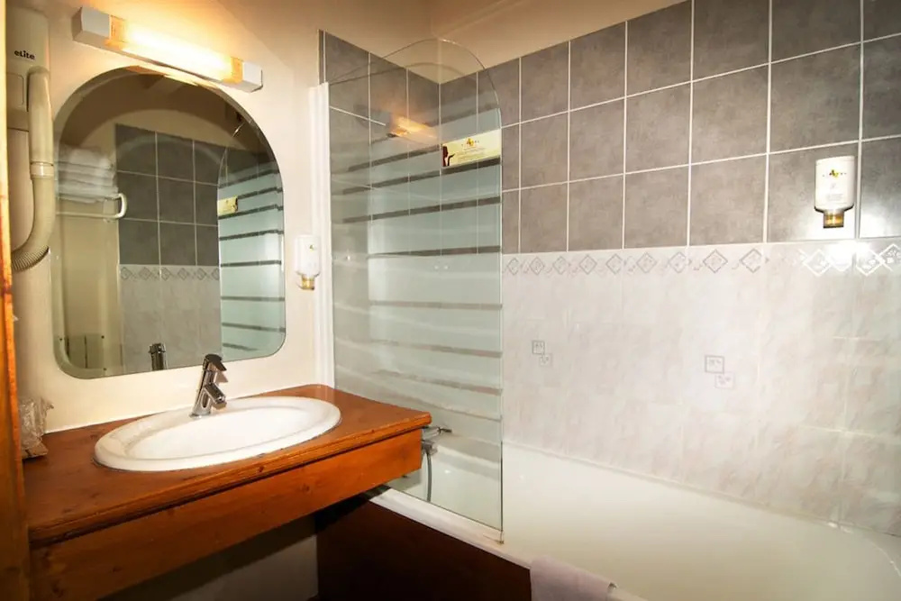 Citotel Les Pres Du Rosay - Chambres