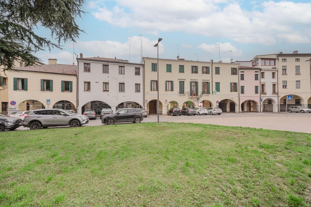 Casa Falco - 15 min dalla stazione
