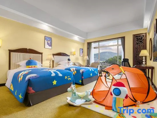 Standard Family room