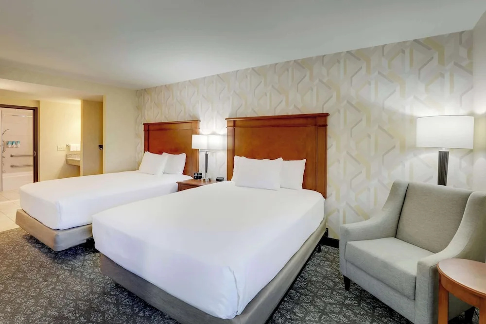 Drury Inn & Suites Charlotte University Place - Chambres