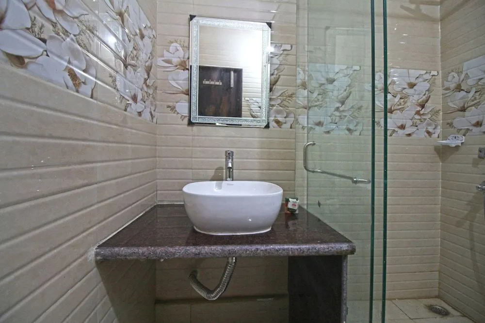 OYO 4882 Hotel Golden Park - Général