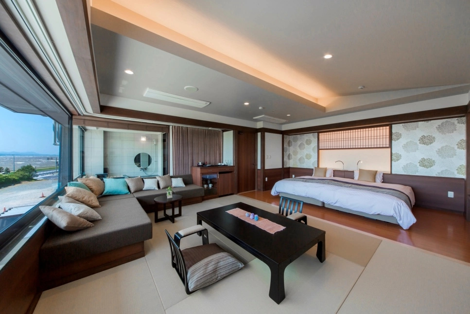 Deluxe room with lake view