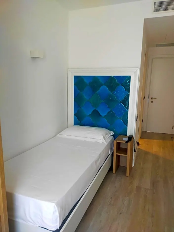 Deluxe Single room with balcony