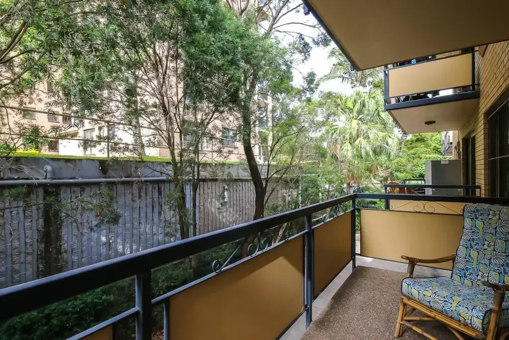 2 Bedroom St Lucia Apartment close to UQ and CityCat