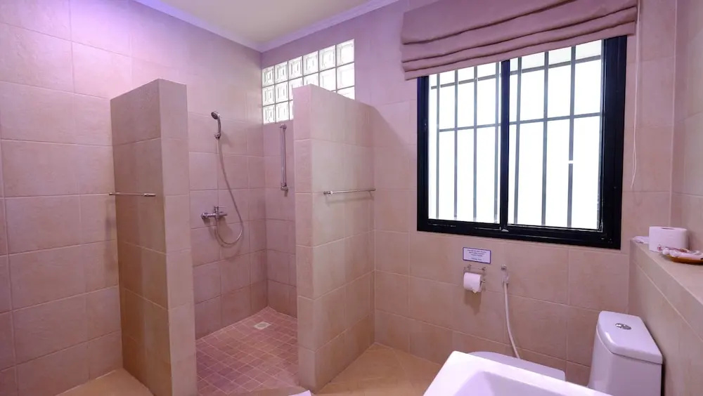Baan Jai Dee Beach Front Hotel - Chambres