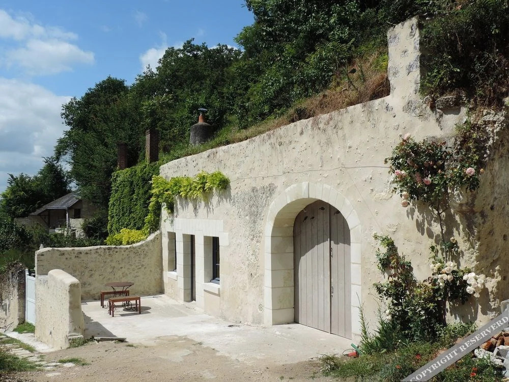 Gites Troglodytes De La Rochere