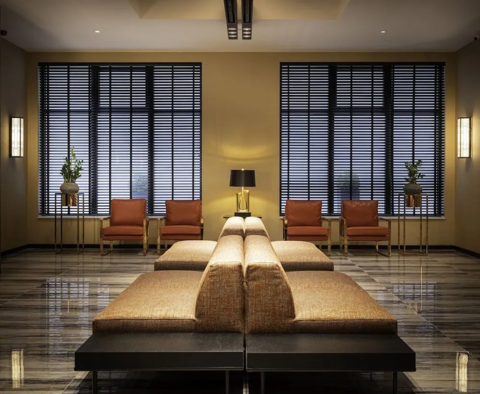 Amory Hotel By Hyllit