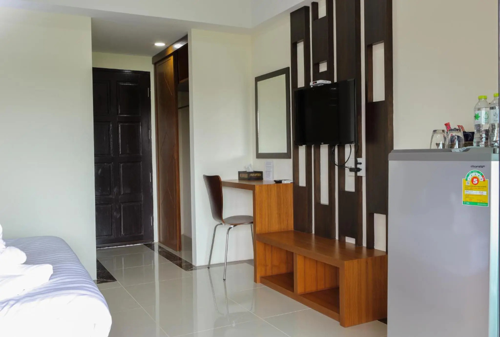 B&Y Residence — 5