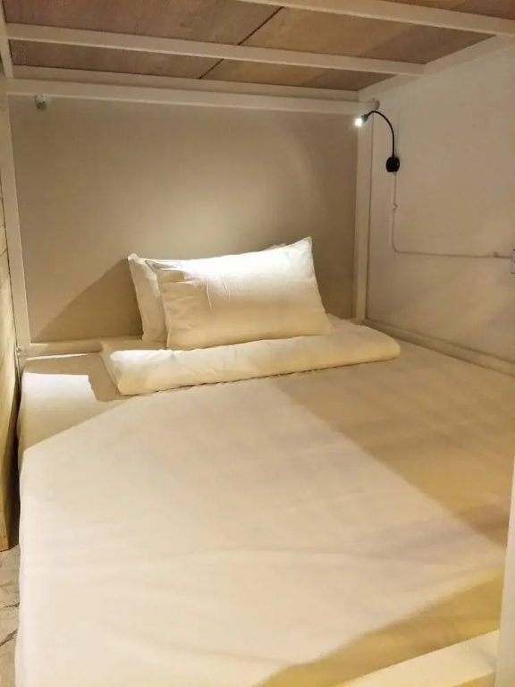 Comfort room