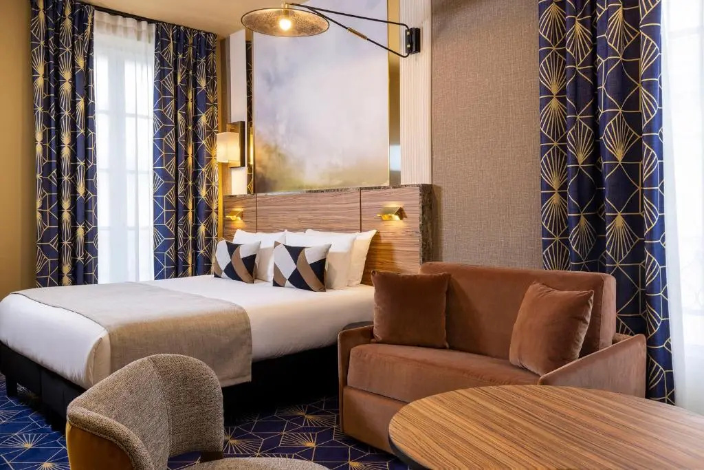 Hotel Le Rocroy 93