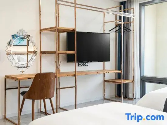 Deluxe Double room with city view (twin beds)