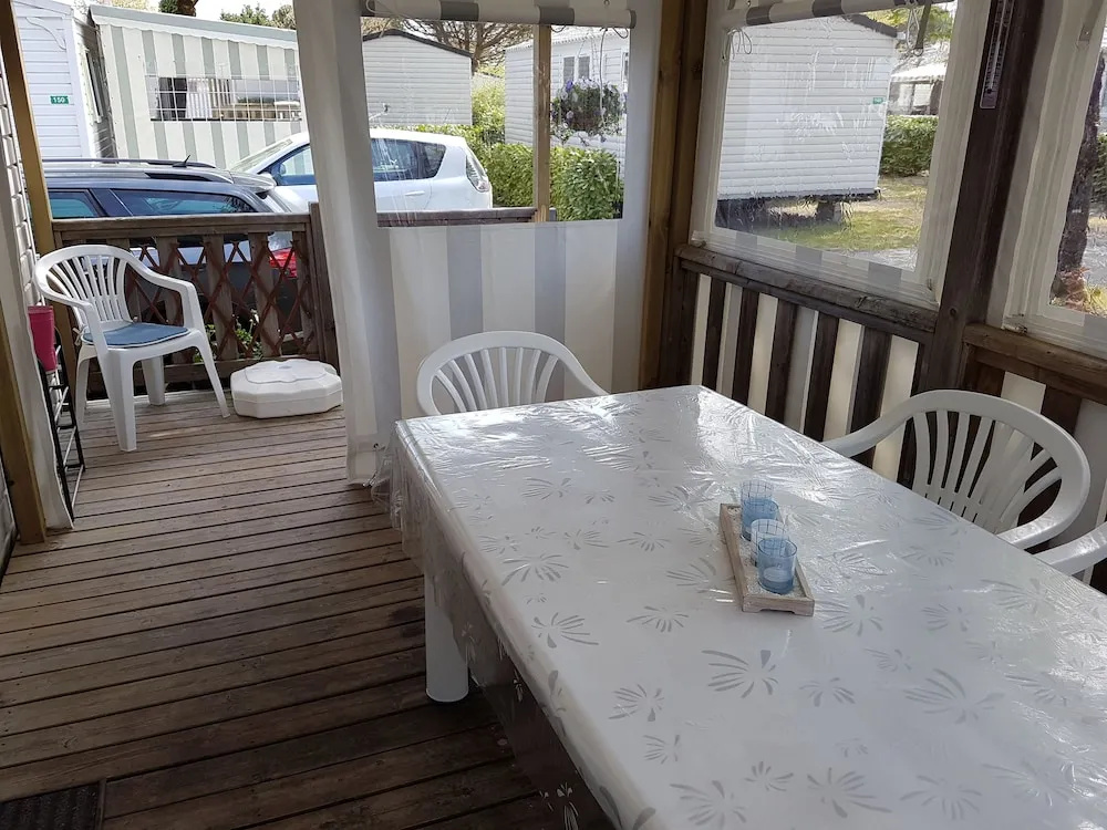 Balcony & Terrace