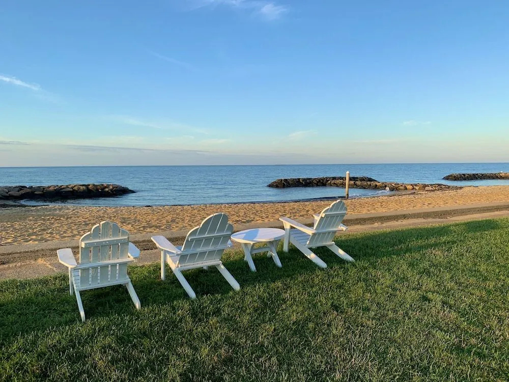 Beach & Waterfront